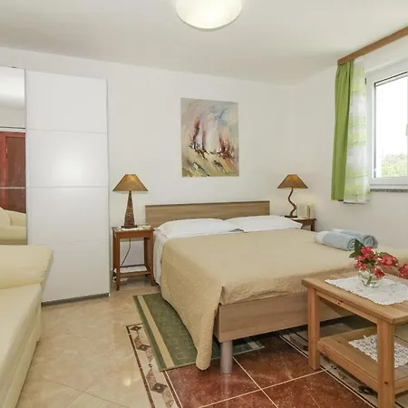 Pensjonat Eva In Porec * Istrien Vrvari